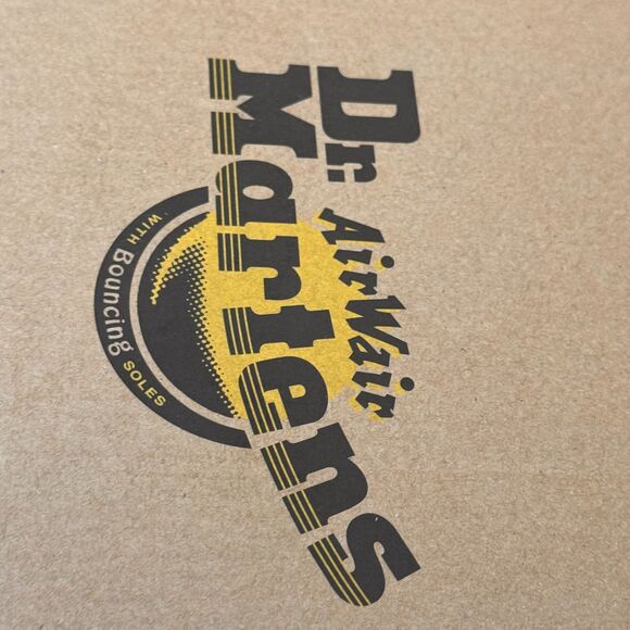 Dr. Martens Kids 1460 Star Strap Boots Black Patent Leather – Size US 3 - Picture 6 of 10